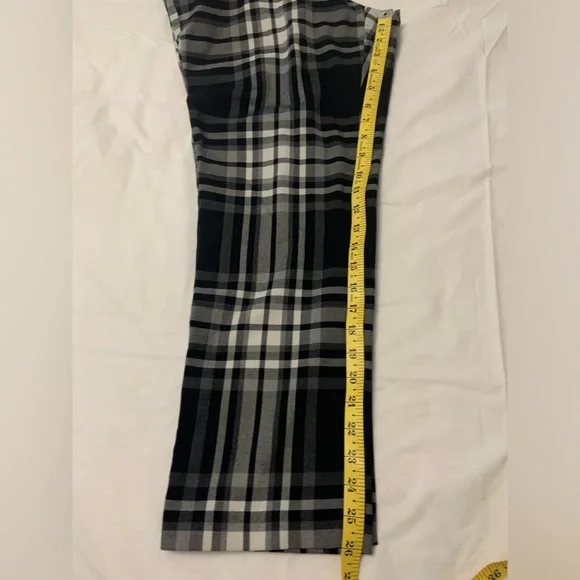 NY&C 7th Ave Collection Women’s Black & White Plaid Pants, Straight Leg, size 10 - Picture 7 of 9
